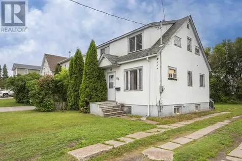 65 Kenogami Ave. N. Thunder Bay ON P7A 6C8
