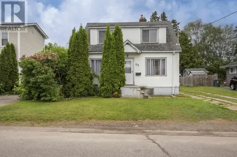 65 Kenogami Ave. N. Thunder Bay ON P7A 6C8