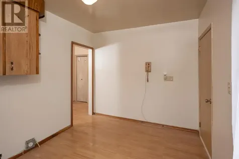 65 Kenogami Ave. N. Thunder Bay ON P7A 6C8