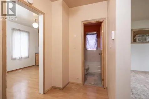 65 Kenogami Ave. N. Thunder Bay ON P7A 6C8