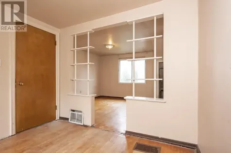 65 Kenogami Ave. N. Thunder Bay ON P7A 6C8