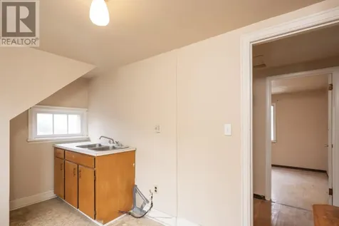 65 Kenogami Ave. N. Thunder Bay ON P7A 6C8