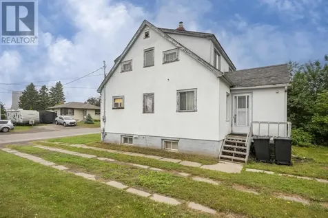65 Kenogami Ave. N. Thunder Bay ON P7A 6C8