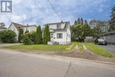 65 Kenogami Ave. N. Thunder Bay ON P7A 6C8
