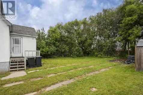 65 Kenogami Ave. N. Thunder Bay ON P7A 6C8
