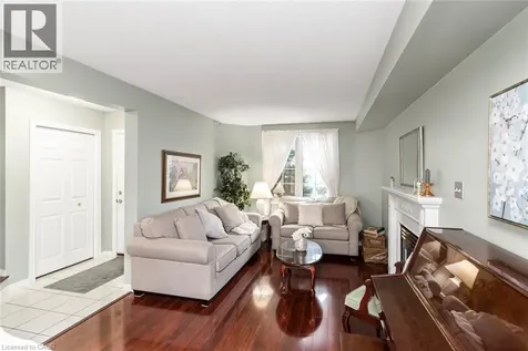 10 Richview Drive Hamilton ON L9B 2V5