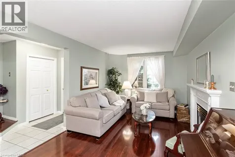 10 Richview Drive Hamilton ON L9B 2V5