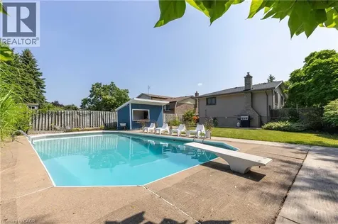 8229 Rideau Street Niagara Falls ON L2H 2E3