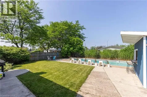 8229 Rideau Street Niagara Falls ON L2H 2E3