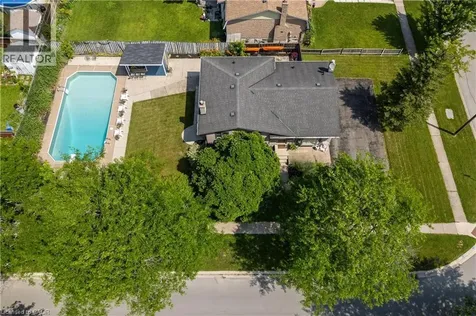 8229 Rideau Street Niagara Falls ON L2H 2E3