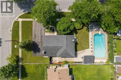 8229 Rideau Street Niagara Falls ON L2H 2E3