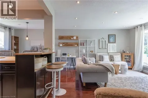 8229 Rideau Street Niagara Falls ON L2H 2E3