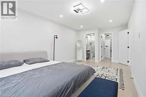 108 Greenshire Drive Hamilton ON L9C 7G5