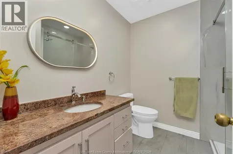 714 Cabana Road East Windsor ON N9G 1A4