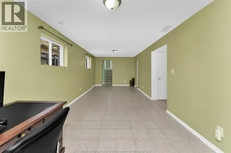 714 Cabana Road East Windsor ON N9G 1A4