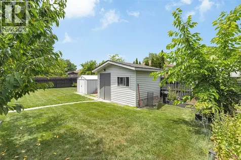 714 Cabana Road East Windsor ON N9G 1A4