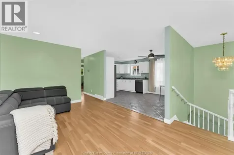 714 Cabana Road East Windsor ON N9G 1A4