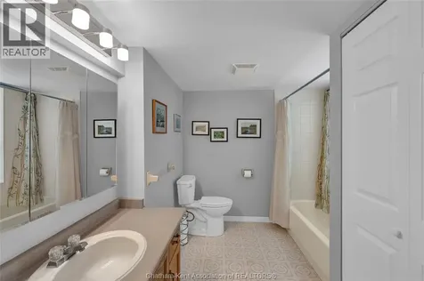 10 Van Allen Avenue Chatham ON N7L 5K1