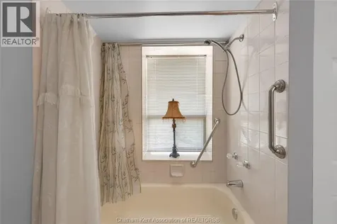 10 Van Allen Avenue Chatham ON N7L 5K1