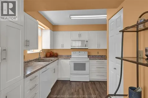 10 Van Allen Avenue Chatham ON N7L 5K1