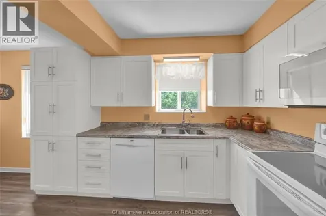 10 Van Allen Avenue Chatham ON N7L 5K1