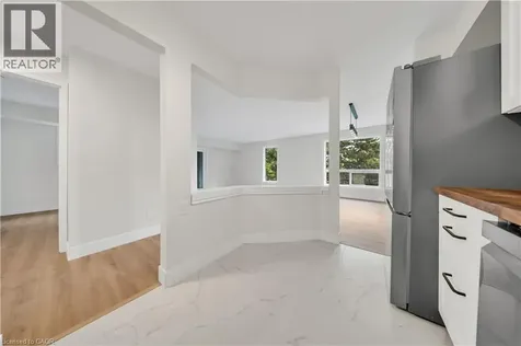 3085 Kingsway Drive Kitchener ON N2C 2P1
