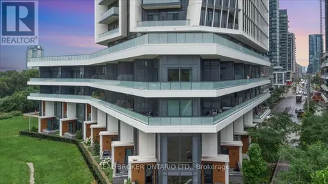 30 Ordnance Street Toronto (niagara) ON M6K 0C8