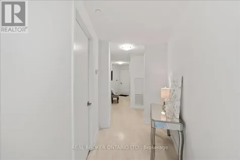 30 Ordnance Street Toronto (niagara) ON M6K 0C8