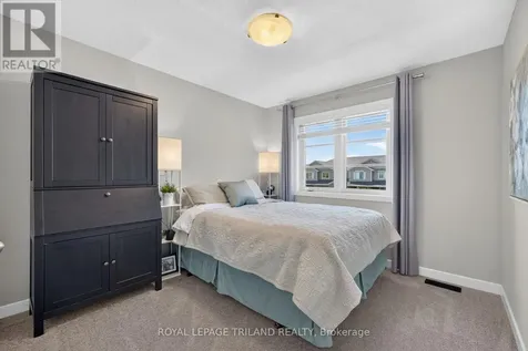 11 Empire Parkway St. Thomas ON N5R 0E9