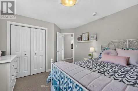 11 Empire Parkway St. Thomas ON N5R 0E9
