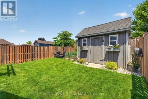 11 Empire Parkway St. Thomas ON N5R 0E9