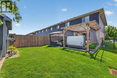 11 Empire Parkway St. Thomas ON N5R 0E9