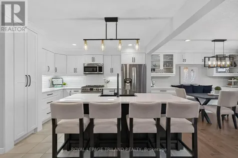 11 Empire Parkway St. Thomas ON N5R 0E9