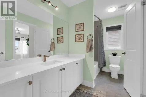 15 Wagner Crescent Essa (angus) ON L3W 0P4