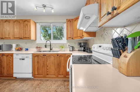 337 Roxdale Avenue Ottawa ON K1E 1T9