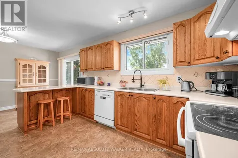 337 Roxdale Avenue Ottawa ON K1E 1T9