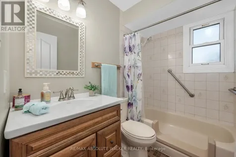 337 Roxdale Avenue Ottawa ON K1E 1T9