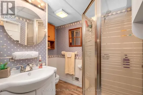 337 Roxdale Avenue Ottawa ON K1E 1T9