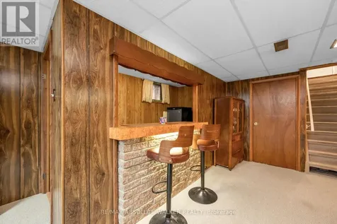 337 Roxdale Avenue Ottawa ON K1E 1T9