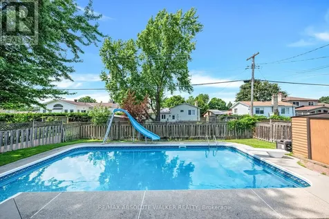 337 Roxdale Avenue Ottawa ON K1E 1T9