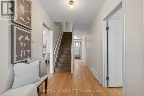1862 Sharel Drive Ottawa ON K1H 6W4