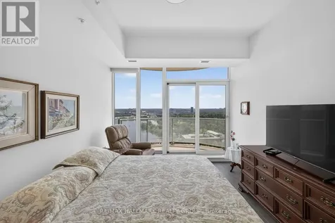 805 Carling Avenue Ottawa ON K1S 5W9