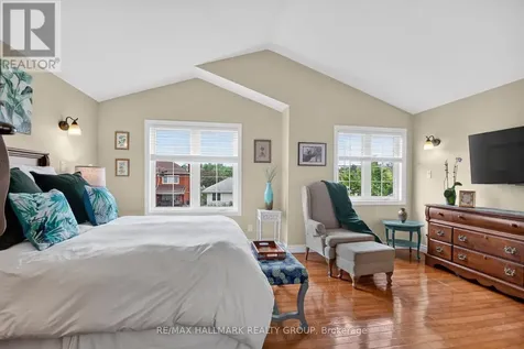 1965 Rosebella Avenue Ottawa ON K1T 1G6
