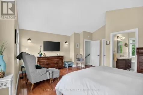 1965 Rosebella Avenue Ottawa ON K1T 1G6
