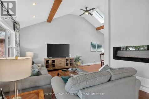 1965 Rosebella Avenue Ottawa ON K1T 1G6