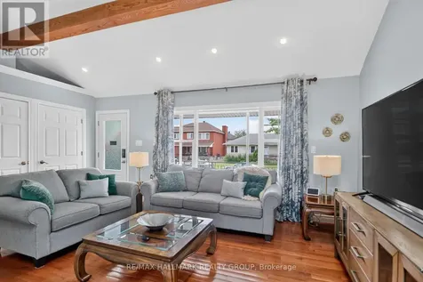 1965 Rosebella Avenue Ottawa ON K1T 1G6