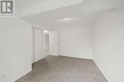 120 Grandpark Circle Ottawa ON K1G 6R5