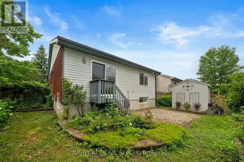120 Grandpark Circle Ottawa ON K1G 6R5
