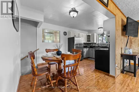 31 Carol Street Laurentian Valley ON K8A 6W6
