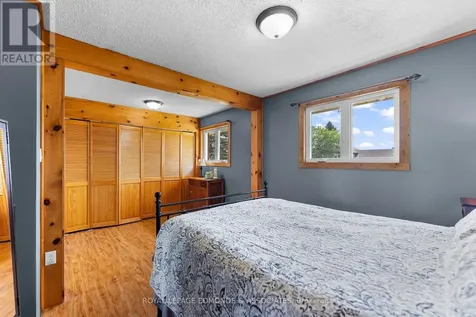 31 Carol Street Laurentian Valley ON K8A 6W6